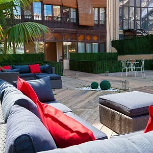 Bachome Terrace Couette-café