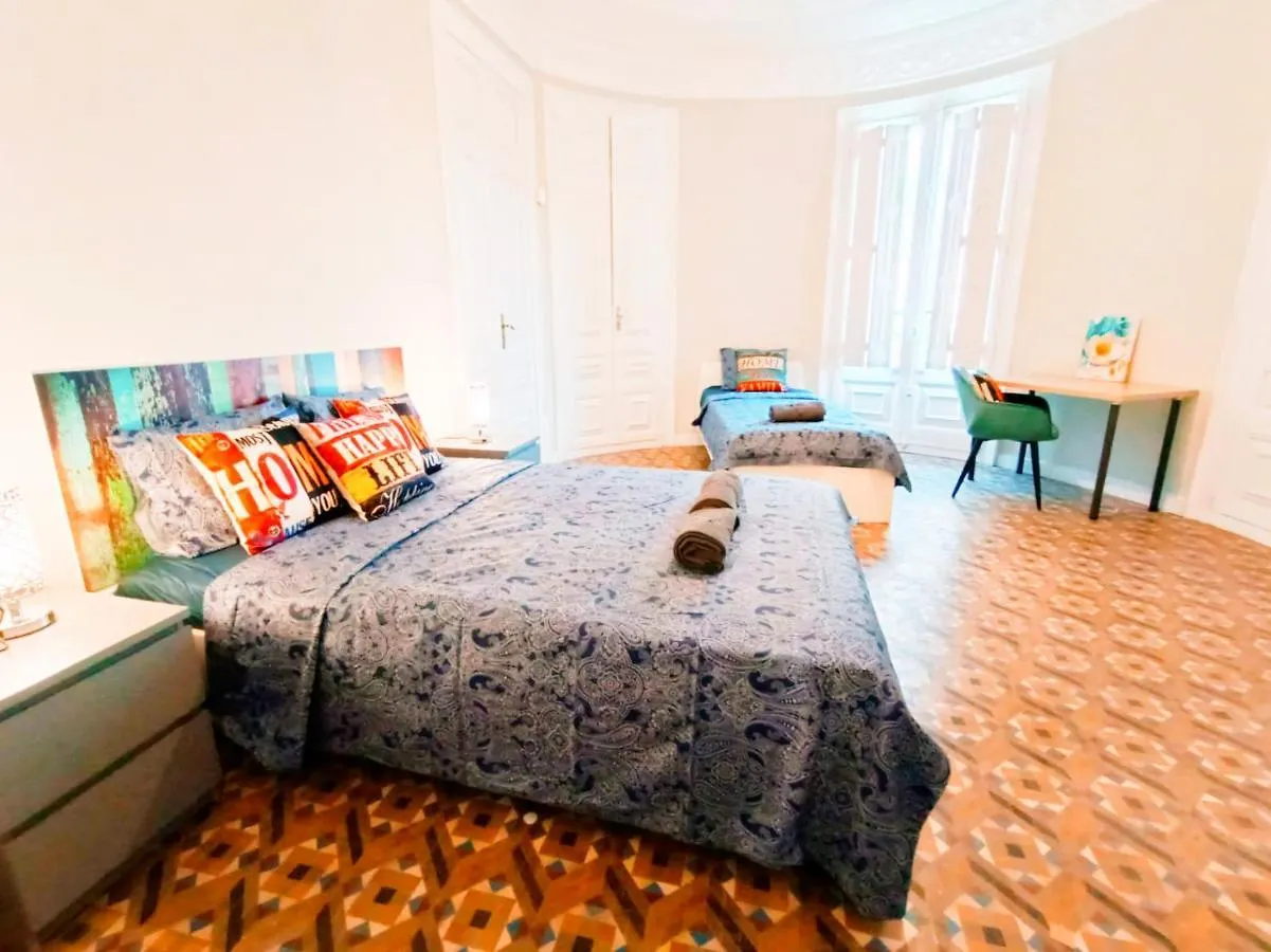 By Plaza Catalunya Rooms Barcelona Spanien